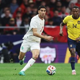 أشرف حكيمي: لم أشعر بالراحة مع منتخب إسبانيا.. وشعوري قادني للمغرب