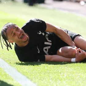 سيمونز قد يغيب عن المونديال بعد إصابة خطيرة في الركبة