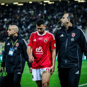 الأهلي يضحي بصاحب هدف مصر في نيوزيلندا لـ"تخفيض الرواتب"