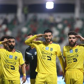 شاهد.. الاتفاق بعشرة لاعبين ينتزع نقطة من ضيفه الحزم