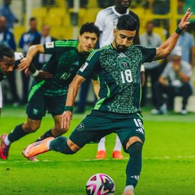 رياض محرز بديلاً.. تشكيلة الجزائر ضد زيمبابوي في جدّة