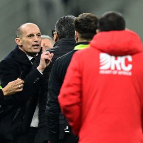 "طفل أحمق".. أليغري يقسو على فابريغاس بعد واقعة مباراة ميلان وكومو