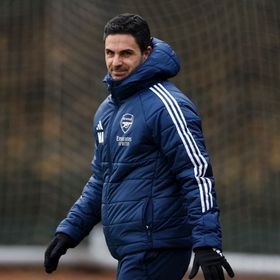 ميكيل أرتيتا "المحظوظ جداً" يحتفل أمام إيفرتون بالذكرى السادسة لتدريبه أرسنال