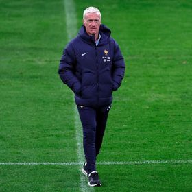 ديشان يعيد مبابي لمنتخب فرنسا أمام كرواتيا.. ويستبعد كانتي