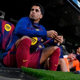 لماذا تأخر برشلونة في حسم صفقة كانسيلو؟