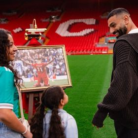 هل يحرم سلوت محمد صلاح من الظهور الأخير مع ليفربول؟