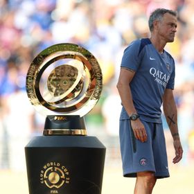 "الهوس" يجتاح غرفة ملابس باريس سان جيرمان