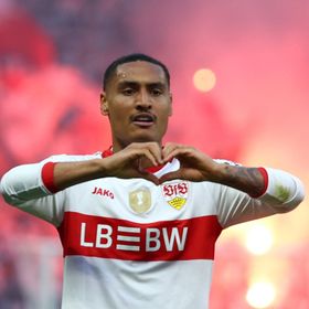 الأهلي السعودي يسبق أتلتيكو ويحسم صفقة ميلوت لاعب شتوتغارت