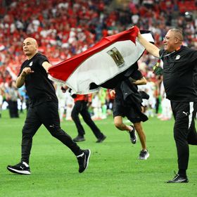 حسام حسن يستبعد "أغلى لاعب" من مباراة مصر وإيران