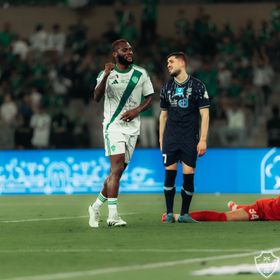 شاهد.. الأهلي يمطر مرمى الأخدود ويطيح به خارج دوري روشن السعودي