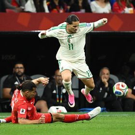 الاتحاد السعودي "يرفع عرضه" لضمّ أنيس حاج موسى من فينورد