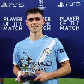 فودين لاعب سيتي يصف كسر صمود نابولي "بالكابوس"