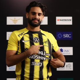 الاتحاد السعودي يجدد عقد مهاجمه الشاب حتى 2027