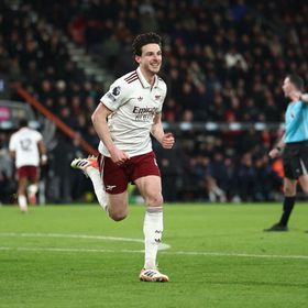 أرسنال ينتفض بثنائية رايس ليفوز على بورنموث