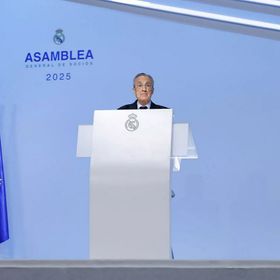 فلورنتينو بيريز: خافيير تيباس يحمي امتيازاته وحاول مصادرة أصول ريال مدريد