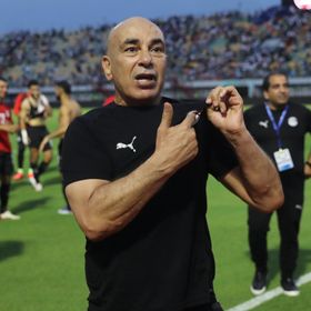 العلاقة بين حسام حسن ولاعبي منتخب مصر "وصلت إلى طريق مسدود"