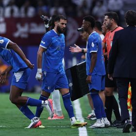 كريم بنزيما يحسم مستقبله مع الهلال السعودي