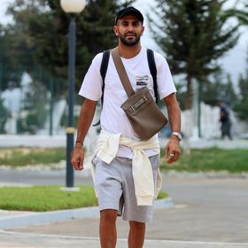 حسام عوار ورياض محرز ضمن تشكيلة الجزائر لمواجهة السعودية ودياً