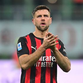 مهاجم ميلان ضحية سرقة ساعات ومجوهرات بنصف مليون يورو