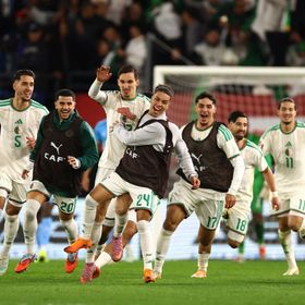 صاروخ بولبينة يرسل الجزائر إلى ربع نهائي كأس أمم إفريقيا