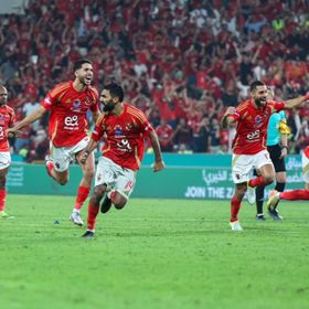 الأهلي يثأر من الزمالك بنفس الطريقة ويتوج بكأس السوبر المصري