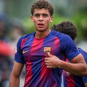 حمزة عبد الكريم يقود برشلونة لنهائي كأس الأبطال أمام ريال مدريد