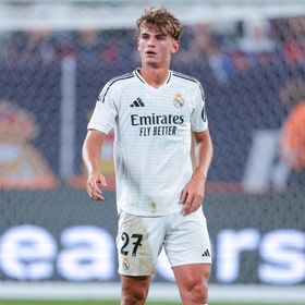 بعد تألقه مع كومو.. ريال مدريد يقترب من استعادة "باز"
