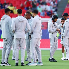 مفاجآت في تشكيلة الجزائر الأساسية أمام النمسا بكأس العالم