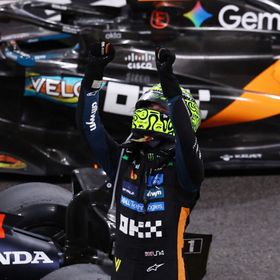 نوريس يتوج بلقب فورمولا 1 لأول مرة بعد احتلاله المركز الثالث في أبوظبي