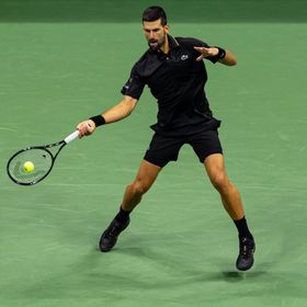 دجوكوفيتش يدخل تاريخ بطولات التنس الكبرى في أميركا المفتوحة