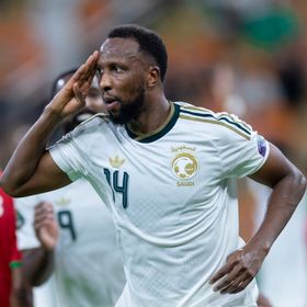 ضربة جديدة لمنتخب السعودية.. استبعاد حسن كادش من "خليجي 27"