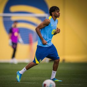 هل يغيب لامين يامال عن مواجهة السعودية نتيجة "صدام" بين برشلونة ومنتخب إسبانيا؟