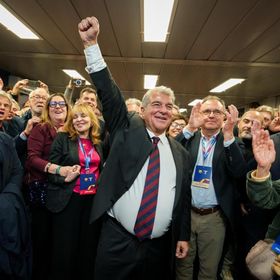 لا يهدر وقتاً.. لابورتا ينفذ أول وعد بعد فوزه باكتساح في انتخابات برشلونة