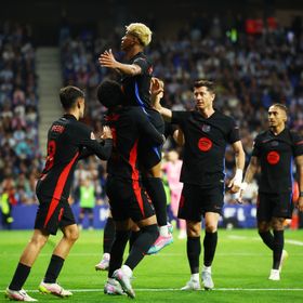 برشلونة يبدأ التخطيط للموسم المقبل.. ماذا يدور في رأس فليك؟