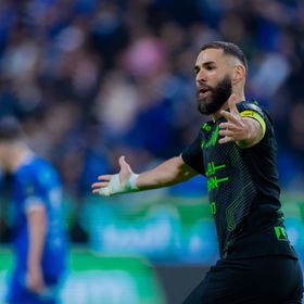 صفقة الموسم.. الهلال يضم كريم بنزيما بعقد لمدة 18 شهراً