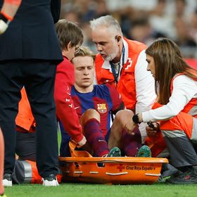 برشلونة يؤكد إصابة دي يونغ بالتواء في الكاحل دون تحديد مدة غيابه