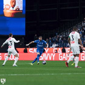 بلا نجوم ديربي جدة.. بنزيما يقود تشكيلة الجولة 25 في الدوري السعودي