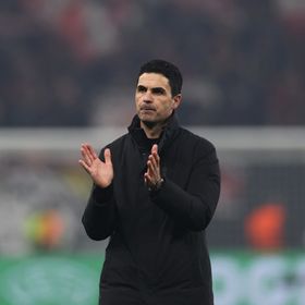 ميكيل أرتيتا يشكو قلة فعالية أرسنال أمام باير ليفركوزن