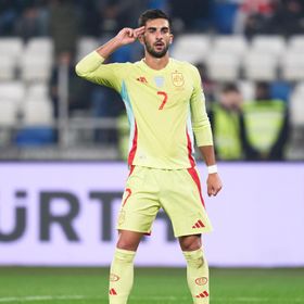 دخل نادي الـ100.. فيران توريس فخور بمعادلة رقم راموس ودي ستيفانو مع إسبانيا