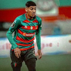 مولودية الجزائر يعبر سانت إيلوي ويحتفظ بآماله بدوري أبطال إفريقيا