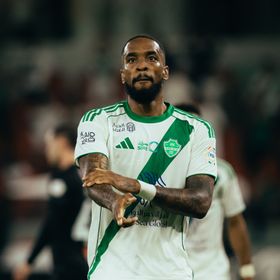 هل يٌعادل إيفان توني عدد الهاتريك لرونالدو وحمد الله في موسم واحد؟