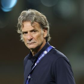 نادي الرياض السعودي يتعاقد مع المدرب الأوروغوياني كارينيو