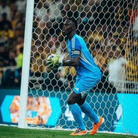 رسمياً.. الأهلي يعلن استمرار الحارس إدوارد ميندي حتى 2028