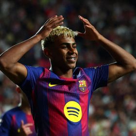 يامال على مقاعد البدلاء ومفاجأة في تشكيلة برشلونة الأساسية