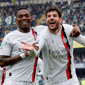 بعد اتفاقه مع الهلال.. لياو يودع ثيو هيرنانديز