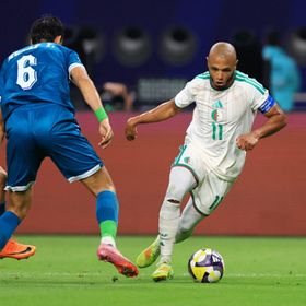 ياسين براهيمي: واثق من فوز الجزائر على الإمارات وسنسعد جمهورنا بكأس العرب