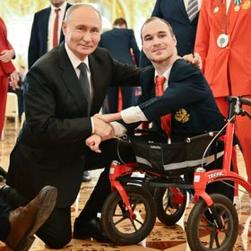 روسيا تعود للألعاب البارالمبية 2026 بعلمها ونشيدها الوطني