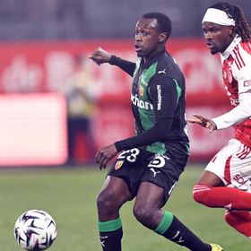 سعود عبد الحميد يساهم في "ريمونتادا" مثيرة لنادي لانس بالدوري الفرنسي