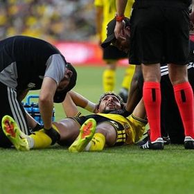 "مقاتل لا يعرف الاستسلام".. فلسطين تدعم المصاب وسام أبو علي