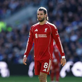 ليفربول يضمن استمرار قائد مشروع "ما بعد محمد صلاح"
